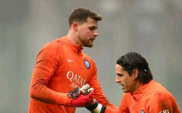 国际米兰应谨慎考虑奥纳纳的重返，小马丁需更多机会发展