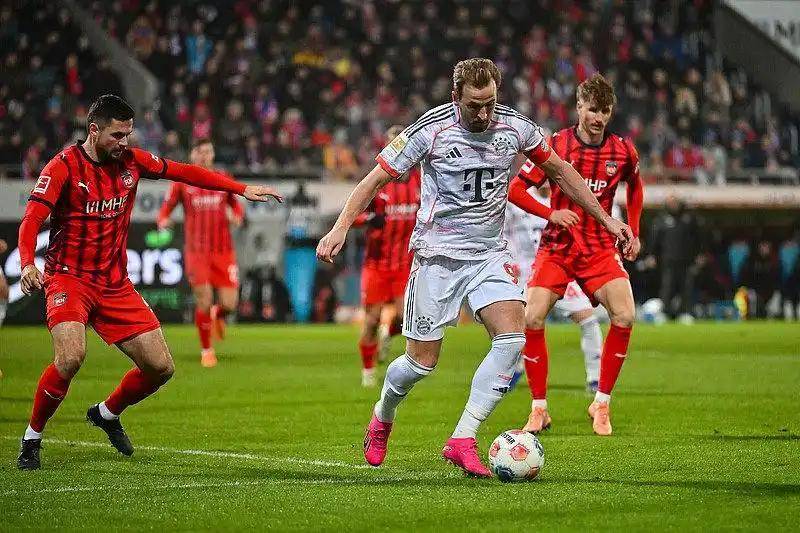 《踢球者》预测南部之星拿到欧冠冠军,多特蒙德拥有“爆种”的基础